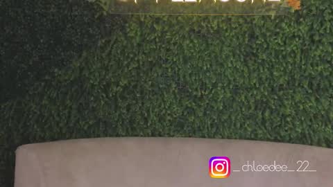 Snapshot of chloe_dee_ chatting on October 17, 2025, 11:24 am Chloe online show from October 17, 2025, 11:24 am