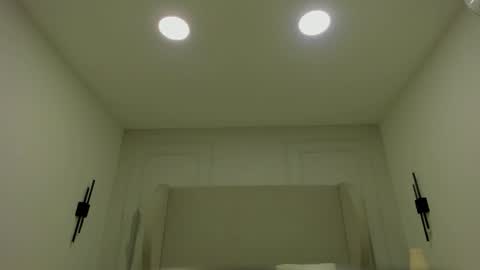 Snapshot of chloe_dee_ chatting on December 19, 2025, 12:12 pm Chloe online show from December 19, 2025, 12:12 pm