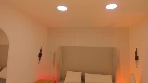 Snapshot of chloe_dee_ chatting on December 21, 2025, 2:35 pm Chloe online show from December 21, 2025, 2:35 pm