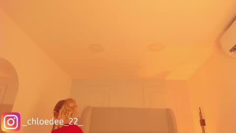 Snapshot of chloe_dee_ chatting on January 15, 2026, 8:19 am Chloe online show from January 15, 2026, 8:19 am