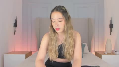 Chloe online show from June 8, 2026, 11:54 am