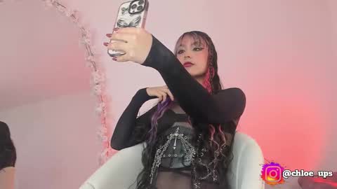 Chloe  online show from February 1, 2026, 4:33 am