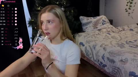 Snapshot of chloe_guidry chatting on December 23, 2024, 9:27 am Arianaa Mourrr online show from December 23, 2024, 9:27 am