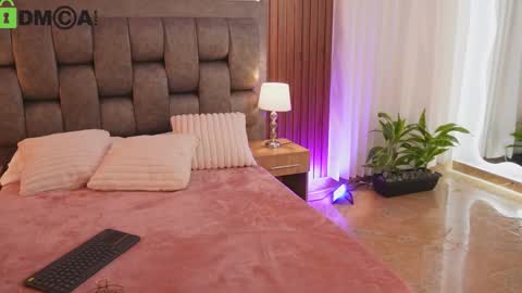 Chloe online show from February 13, 2026, 12:12 pm