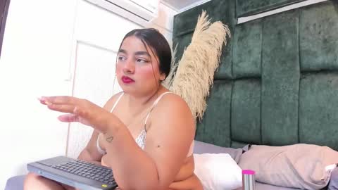 Chloe online show from February 20, 2026, 6:52 pm