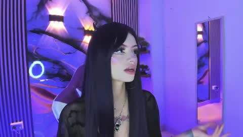 chloe_jacksonn online show from June 10, 2026, 7:57 pm