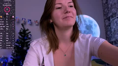 Snapshot of chloe_jeense chatting on December 31, 2024, 8:37 am Chloe online show from December 31, 2024, 8:37 am