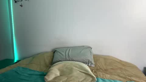 Snapshot of chloe_johnson_1 chatting on March 4, 2025, 4:27 am sammy online show from March 4, 2025, 4:27 am