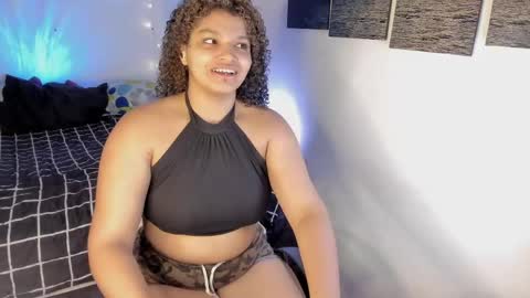 chloe_kisses online show from April 24, 2026, 11:34 am