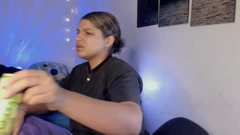 chloe_kisses online show from April 27, 2026, 11:30 am