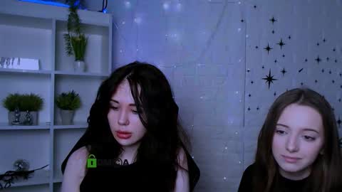 chloe_ley online show from March 26, 2026, 8:25 pm