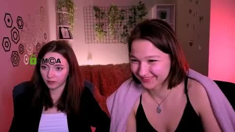 chloe_ley online show from May 19, 2026, 1:56 am