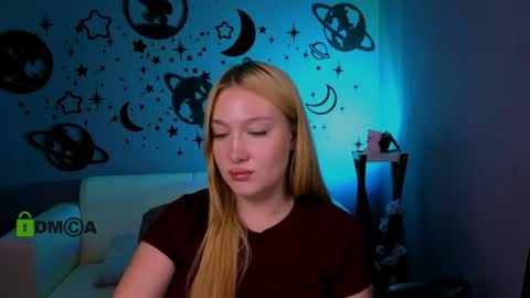 chloe_ley online show from June 22, 2026, 3:25 am