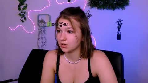 chloe_ley online show from July 28, 2026, 3:21 pm