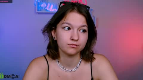 chloe_ley online show from July 31, 2026, 9:41 am