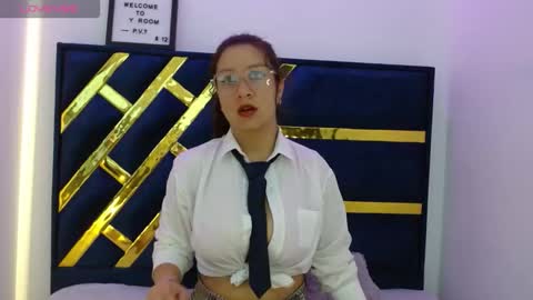 Snapshot of chloe_love_6 chatting on November 12, 2025, 1:00 pm Chloe online show from November 12, 2025, 1:00 pm