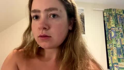 Chloe online show from July 14, 2026, 2:05 am