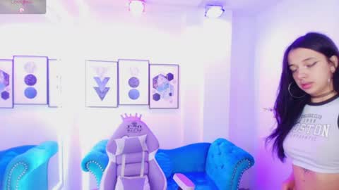 Chloe  online show from June 26, 2026, 11:58 am