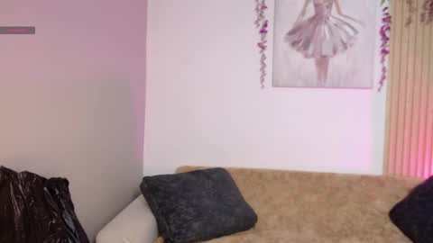 chloe_peach_ online show from May 12, 2026, 12:02 pm