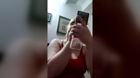 chloe_prg online show from July 1, 2026, 2:57 am