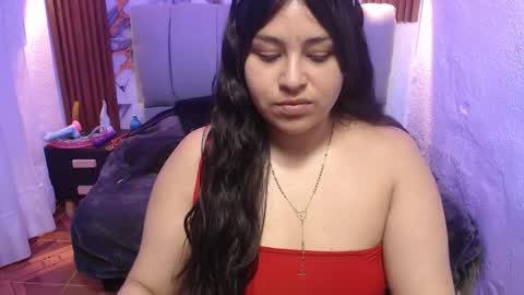 chloe_smith5 online show from November 13, 2025, 3:11 pm