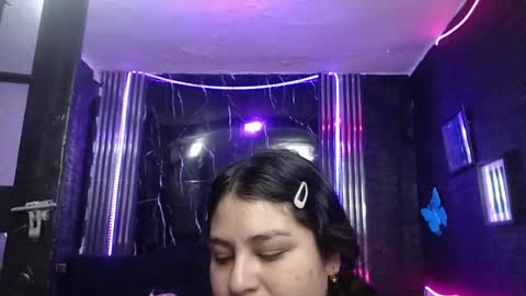 Snapshot of chloe_smith5 chatting on May 18, 2026, 1:06 pm chloe_smith5 online show from May 18, 2026, 1:06 pm