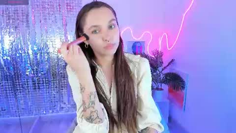 Chloe online show from June 26, 2026, 1:59 pm