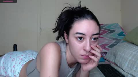 Snapshot of chloe_vahos chatting on December 26, 2024, 3:20 pm Chloe online show from December 26, 2024, 3:20 pm