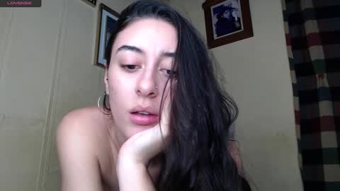 Snapshot of chloe_vahos chatting on February 11, 2025, 12:06 am Chloe online show from February 11, 2025, 12:06 am