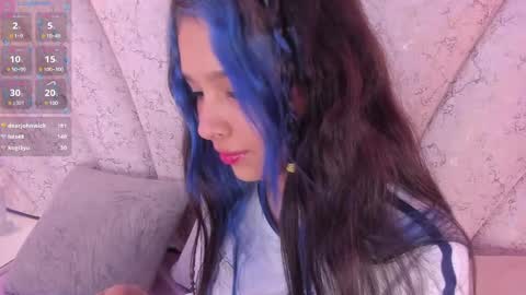 Snapshot of chloe_watson_ chatting on January 29, 2025, 4:26 am online show from January 29, 2025, 4:26 am