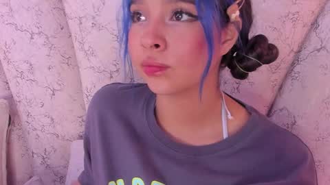 Snapshot of chloe_watson_ chatting on January 30, 2025, 11:34 pm online show from January 30, 2025, 11:34 pm