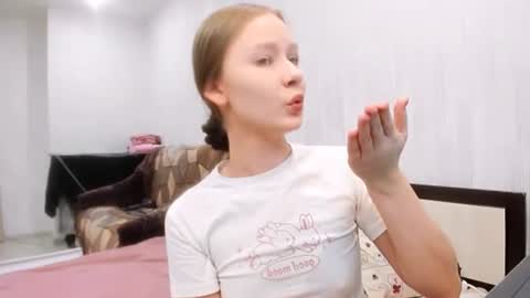 Snapshot of chloe_wifey chatting on November 22, 2025, 11:53 am chloe wifey online show from November 22, 2025, 11:53 am