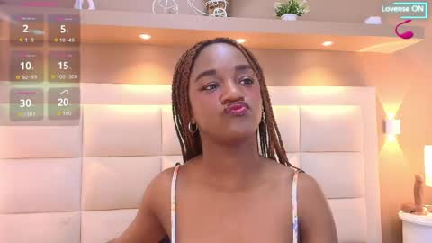 Snapshot of chloebrunnie chatting on June 8, 2026, 12:27 pm CHLOE online show from June 8, 2026, 12:27 pm