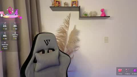 Snapshot of chloebum_ chatting on July 28, 2026, 12:48 pm Chloe online show from July 28, 2026, 12:48 pm
