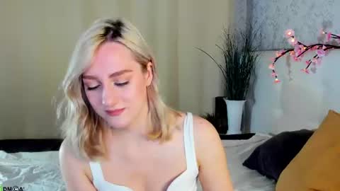 Snapshot of chloedeccker chatting on June 11, 2026, 1:05 am Chloe Deccker online show from June 11, 2026, 1:05 am