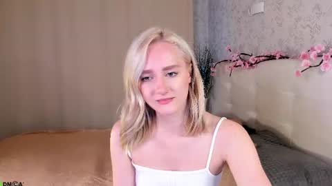Snapshot of chloedeccker chatting on June 22, 2026, 3:25 am Chloe Deccker online show from June 22, 2026, 3:25 am