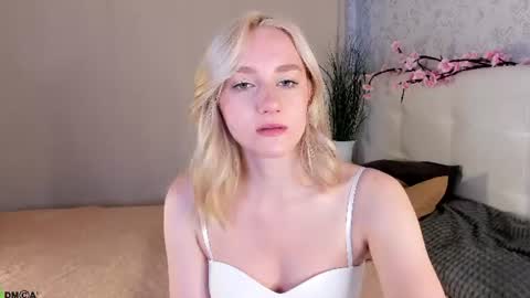 Snapshot of chloedeccker chatting on June 24, 2026, 1:26 am Chloe Deccker online show from June 24, 2026, 1:26 am