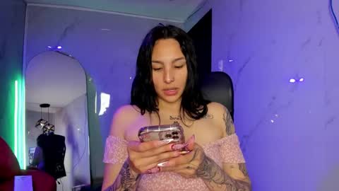 Snapshot of chloee_thompson chatting on October 7, 2025, 2:42 am ChloeeThompson online show from October 7, 2025, 2:42 am