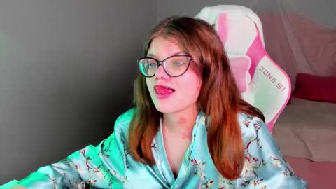 ChloeHalses online show from March 21, 2026, 5:05 pm