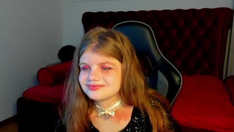 ChloeHalses online show from April 29, 2026, 5:22 am