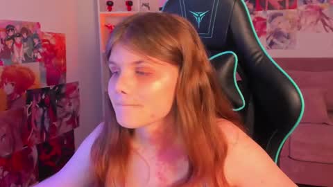 ChloeHalses online show from June 15, 2026, 7:05 pm