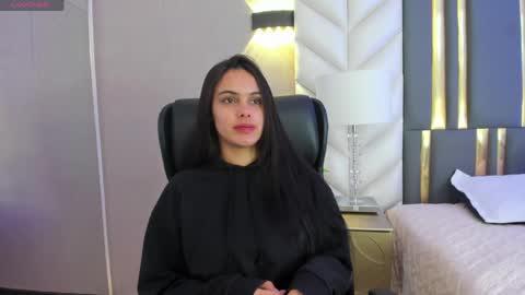  Chloe Harper  online show from April 30, 2026, 11:49 am