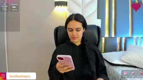  Chloe Harper  online show from August 1, 2026, 11:53 am