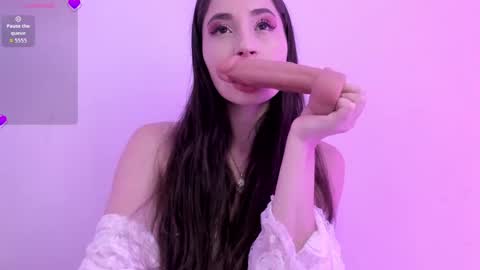 Snapshot of chloeminn chatting on September 12, 2025, 1:49 am chloeminn online show from September 12, 2025, 1:49 am