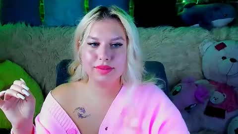 Snapshot of chloericci chatting on September 21, 2025, 9:16 pm ChloeRicci online show from September 21, 2025, 9:16 pm