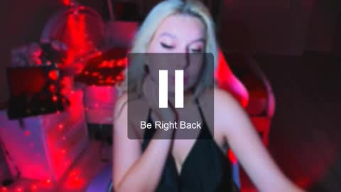 Snapshot of chloericci chatting on October 19, 2025, 12:44 am ChloeRicci online show from October 19, 2025, 12:44 am