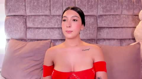 Snapshot of chloeriveraa chatting on September 25, 2025, 10:46 pm Chloe online show from September 25, 2025, 10:46 pm