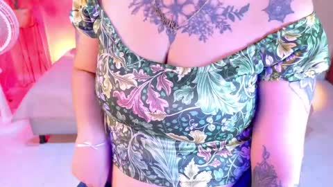 Snapshot of chloerossee chatting on May 5, 2026, 1:35 am Chloe rosse online show from May 5, 2026, 1:35 am