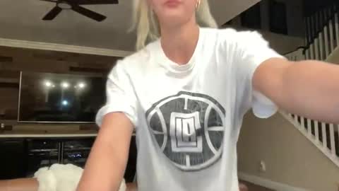 Snapshot of chloexbabe chatting on February 22, 2026, 6:13 am Chloe Babe online show from February 22, 2026, 6:13 am