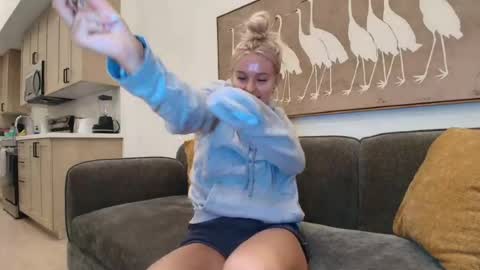 Snapshot of chloexbabe chatting on July 28, 2026, 5:25 am Chloe Babe online show from July 28, 2026, 5:25 am